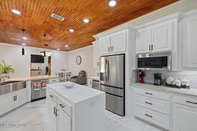 111 Pecan Ridge, Brandon, MS 39047