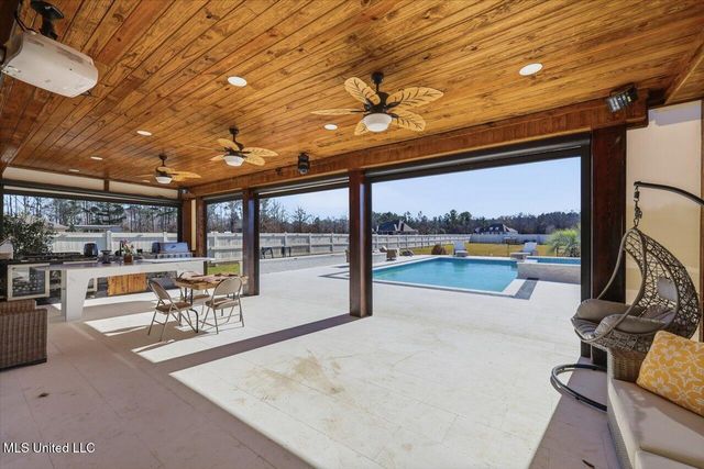 111 Pecan Ridge, Brandon, MS 39047