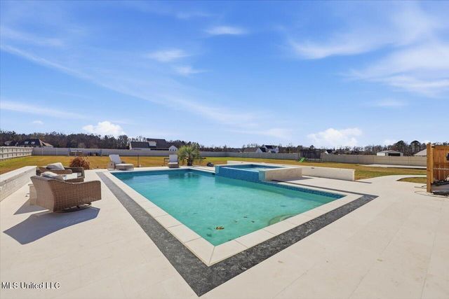 111 Pecan Ridge, Brandon, MS 39047