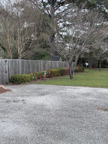 2001 Beckwood Road, Sumter, SC 29153