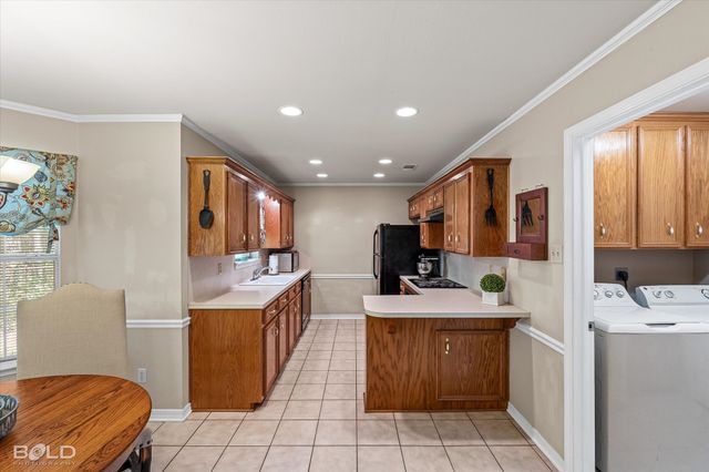 8503 Hollow Bluff Drive, Haughton, LA 71037