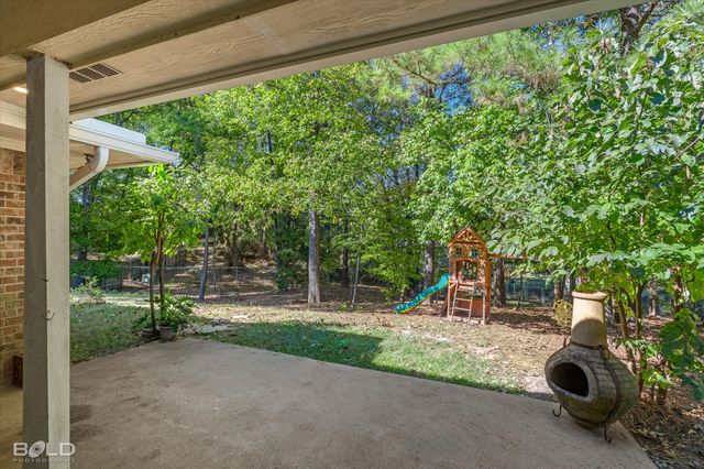 8503 Hollow Bluff Drive, Haughton, LA 71037