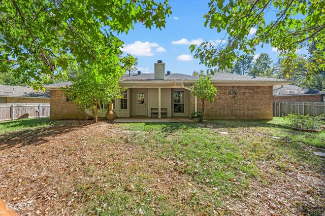 8503 Hollow Bluff Drive, Haughton, LA 71037