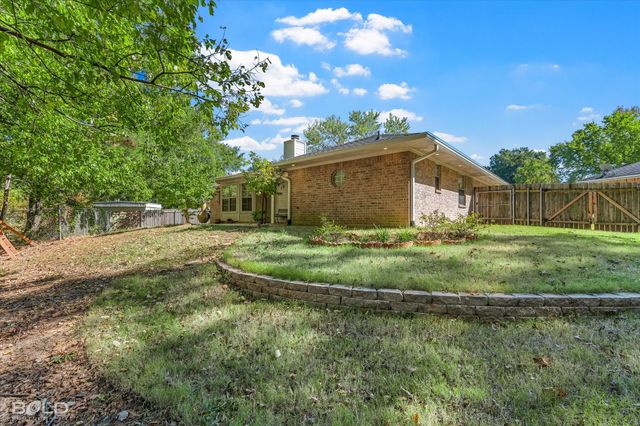 8503 Hollow Bluff Drive, Haughton, LA 71037