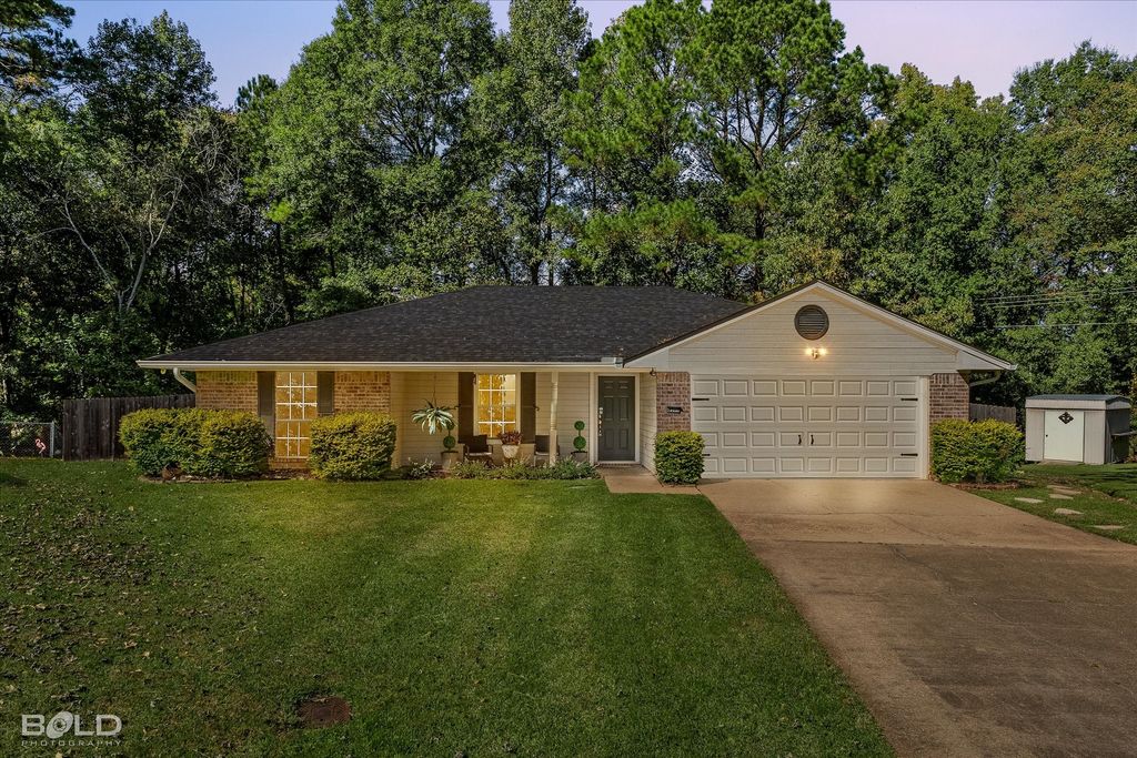 8503 Hollow Bluff Drive, Haughton, LA 71037