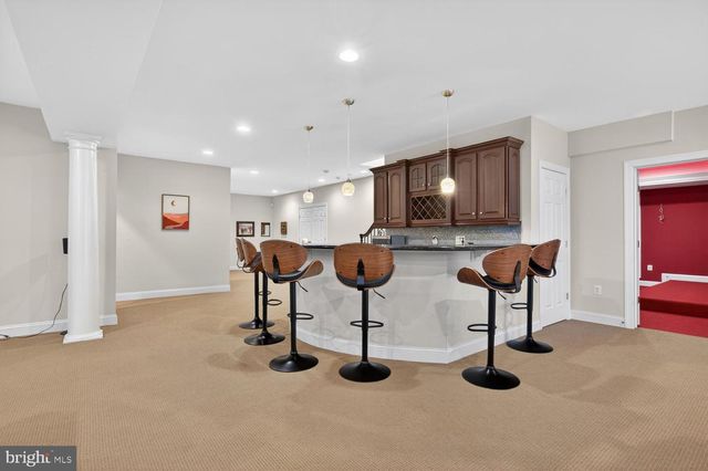 1002 SHERMAN CT, Great Falls, VA 22066