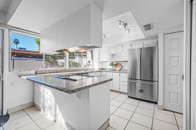 4815 S BIRCH Street, Tempe, AZ 85282