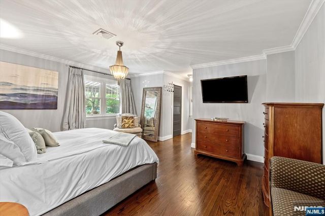 163 Godwin Avenue 1, Ridgewood, NJ 07450