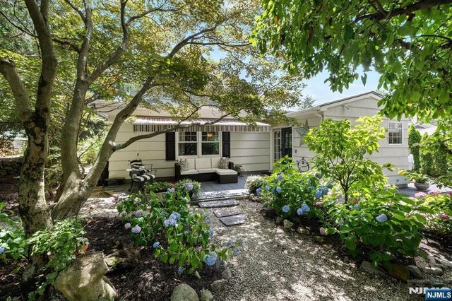 163 Godwin Avenue 1, Ridgewood, NJ 07450