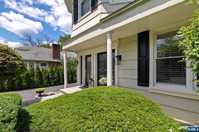 163 Godwin Avenue 1, Ridgewood, NJ 07450