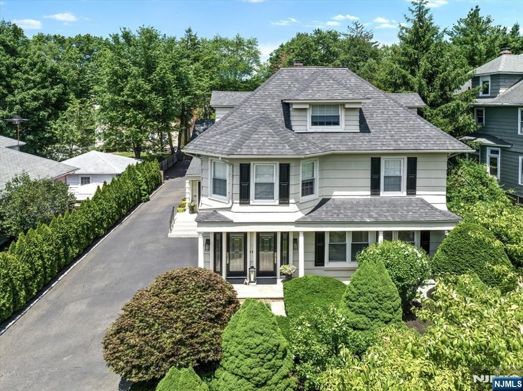 163 Godwin Avenue 1, Ridgewood, NJ 07450