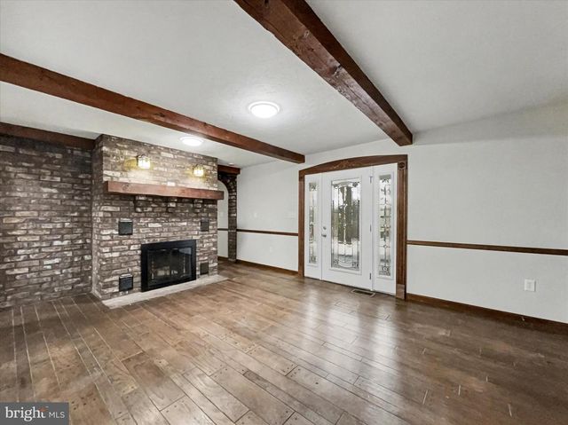 1075 HOBART RD, Glenville, PA 17329