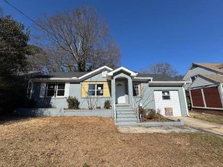 441 Lynnhaven SW Drive, Atlanta, GA 30310