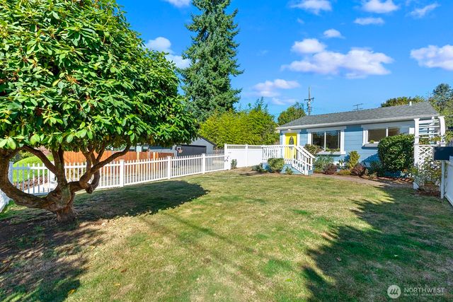 3610 SW Kenyon Street, Seattle, WA 98126