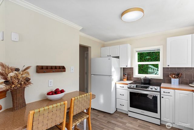 3610 SW Kenyon Street, Seattle, WA 98126