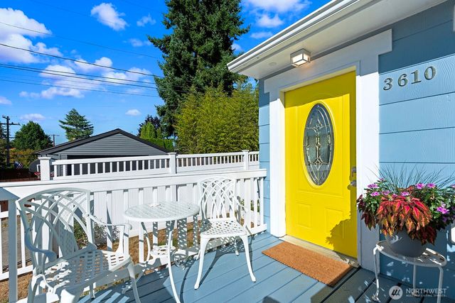 3610 SW Kenyon Street, Seattle, WA 98126