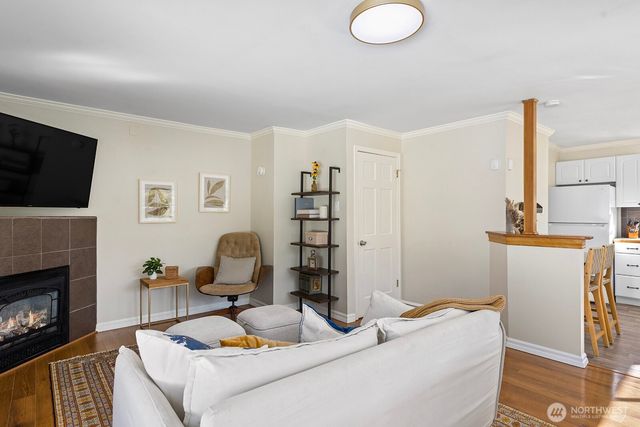 3610 SW Kenyon Street, Seattle, WA 98126