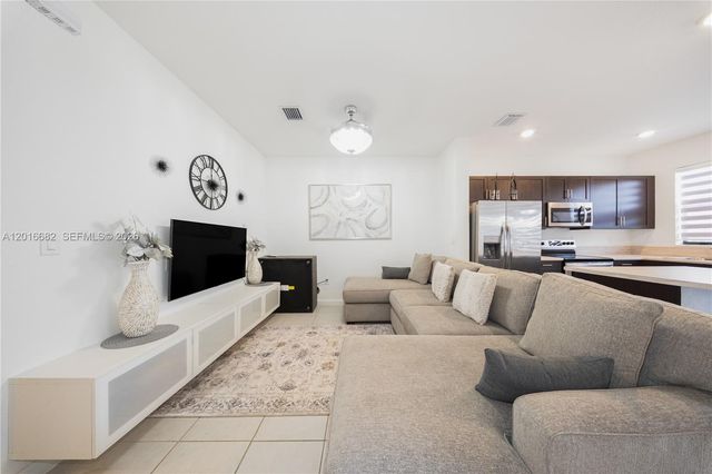 18236 SW 148th Rd, Miami, FL 33187