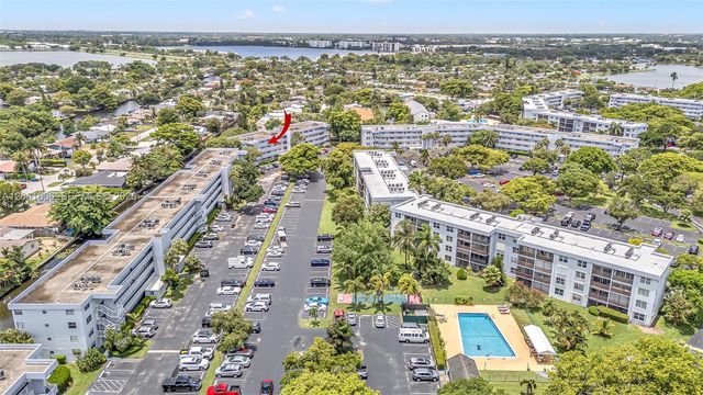 112 Royal Park Drive 3A, Oakland Park, FL 33309