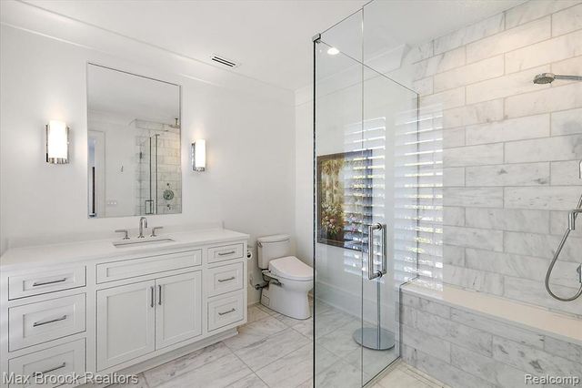 625 W Brown Street, Birmingham, MI 48009