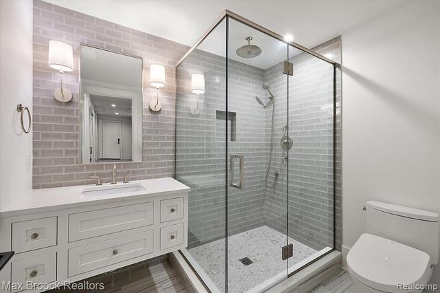 625 W Brown Street, Birmingham, MI 48009