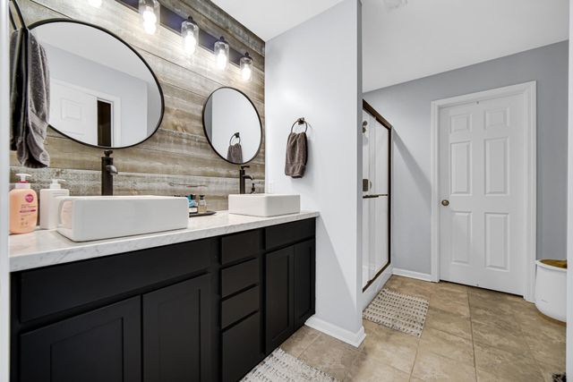 13190 Roosevelt Place, Crown Point, IN 46307