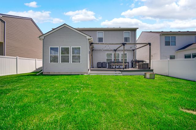 13190 Roosevelt Place, Crown Point, IN 46307