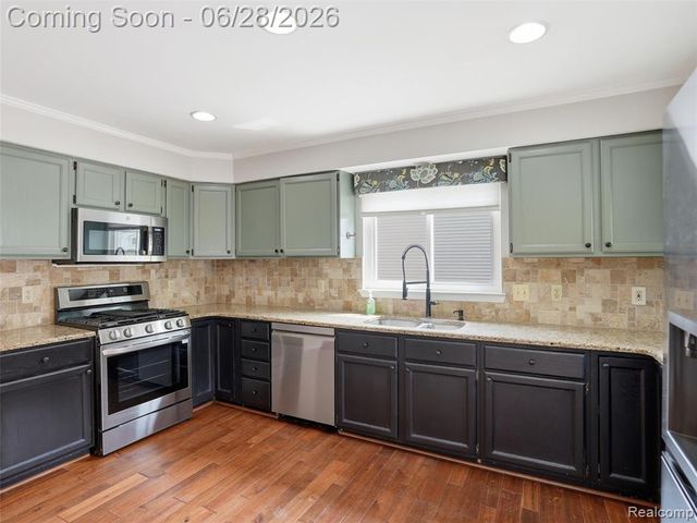 282 E Gates Street, Romeo, MI 48065