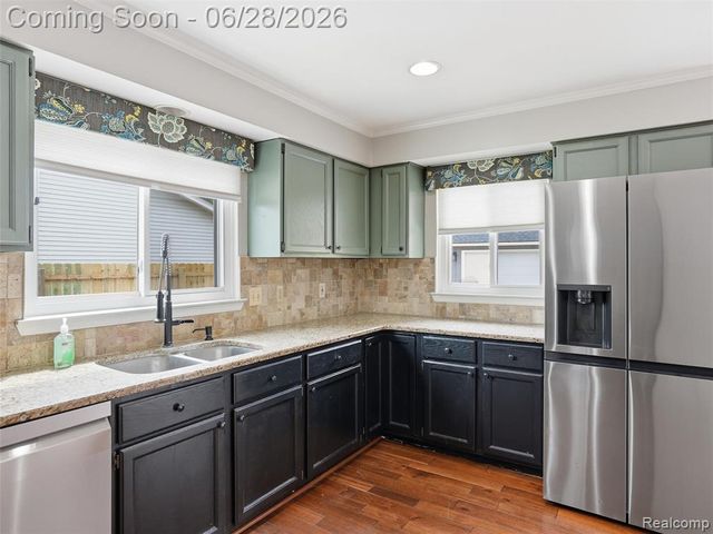 282 E Gates Street, Romeo, MI 48065