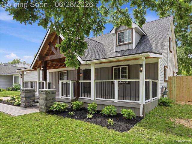 282 E Gates Street, Romeo, MI 48065