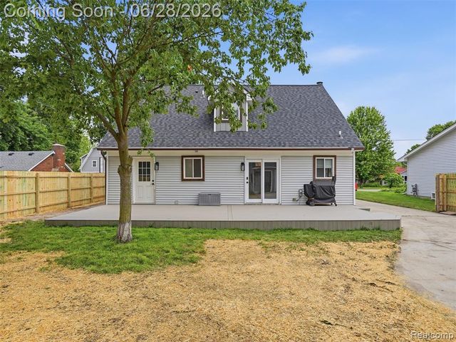 282 E Gates Street, Romeo, MI 48065