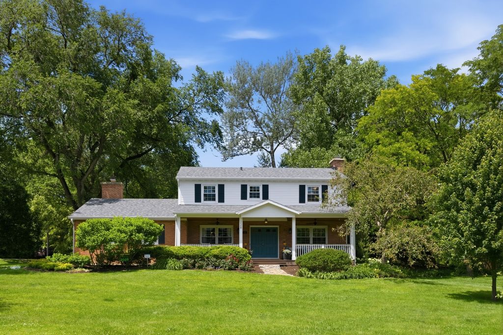 228 Stratford Lane, Inverness, IL 60010