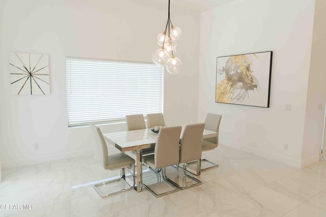 653 BIR Circle, El Paso, TX 79932