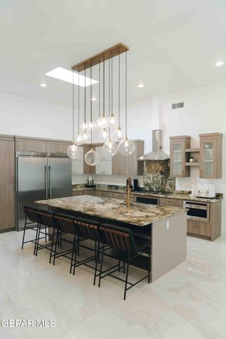 653 BIR Circle, El Paso, TX 79932