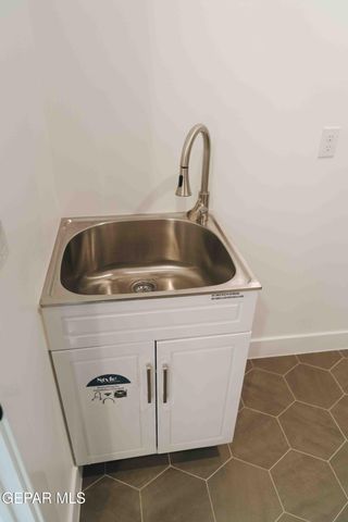 653 BIR Circle, El Paso, TX 79932