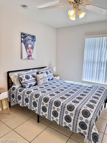 627 SE 13th Ter Apt D, Cape Coral, FL 33990