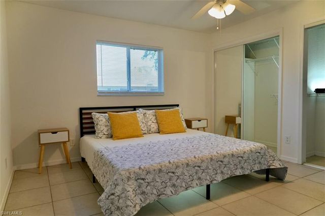 627 SE 13th Ter Apt D, Cape Coral, FL 33990