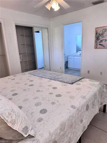 627 SE 13th Ter Apt D, Cape Coral, FL 33990