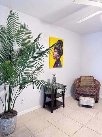 627 SE 13th Ter Apt D, Cape Coral, FL 33990