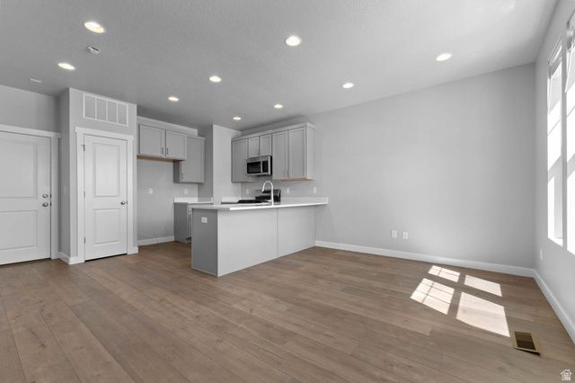 7788 W ALTA LN, Magna, UT 84044