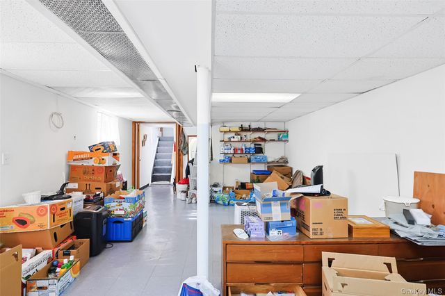 81-24 167th Street, Jamaica Hills, NY 11432