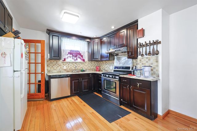 81-24 167th Street, Jamaica Hills, NY 11432