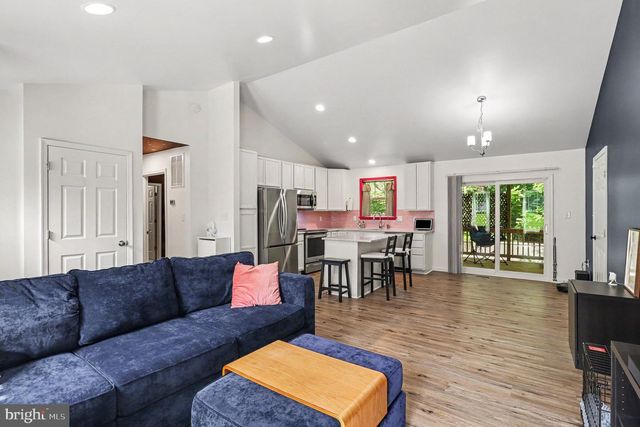 219 SEA CLIFF DR, Ruther Glen, VA 22546