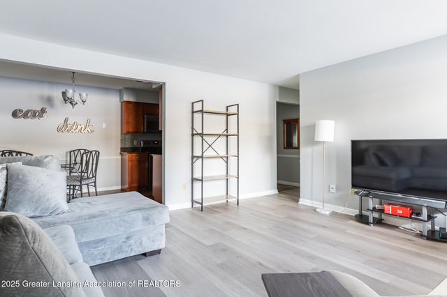 6160 Innkeepers Court 57, East Lansing, MI 48823