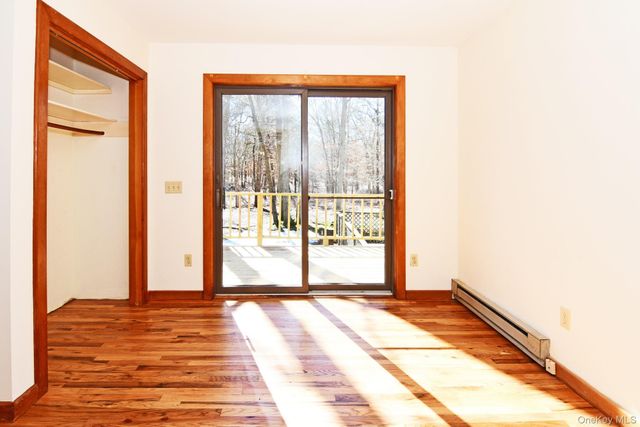 5 Arthur Street, Riverhead, NY 11901