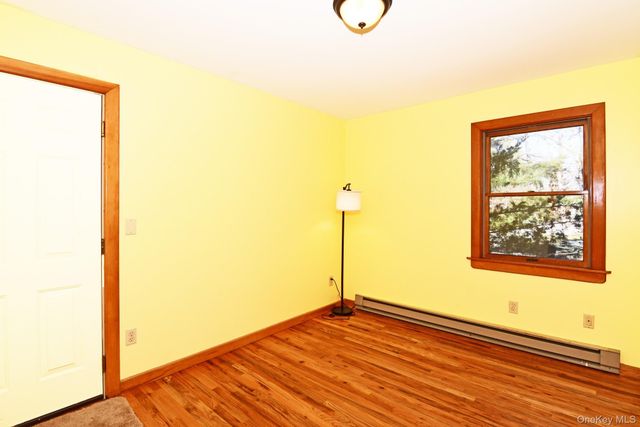 5 Arthur Street, Riverhead, NY 11901