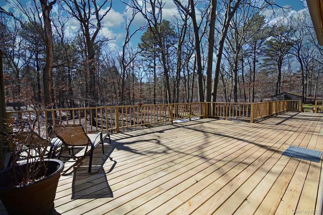 5 Arthur Street, Riverhead, NY 11901