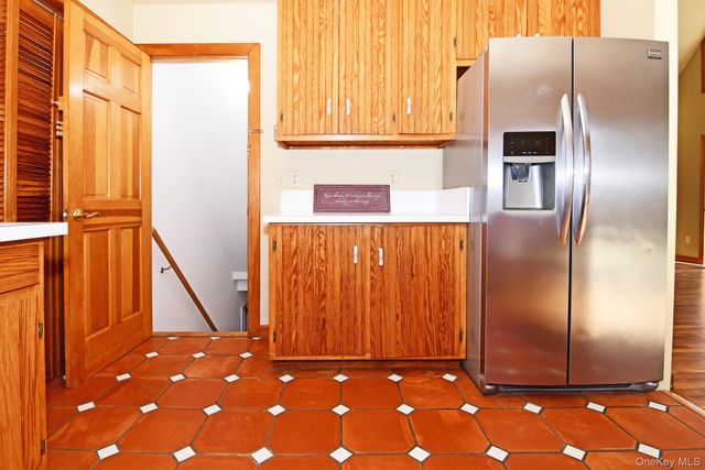 5 Arthur Street, Riverhead, NY 11901