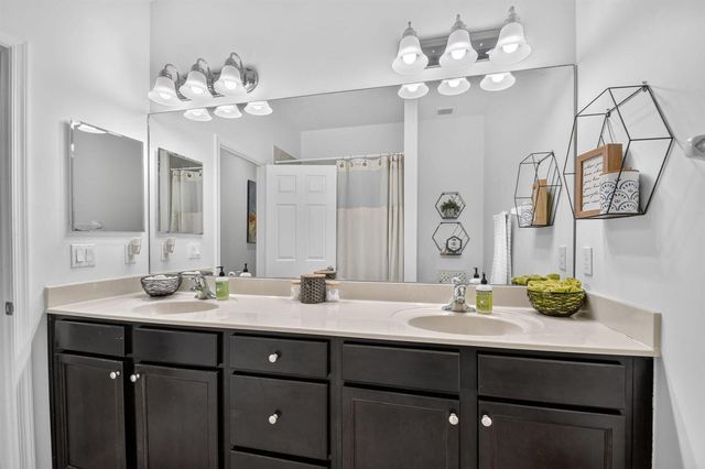 10139 Wellington Parc Drive, Wellington, FL 33449