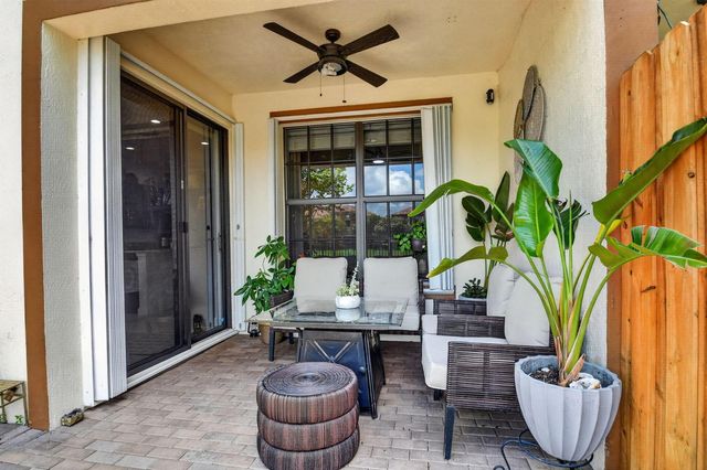 10139 Wellington Parc Drive, Wellington, FL 33449